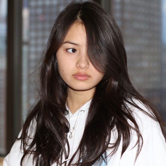 Meet your Posher, Ella - Picture 1 of 1